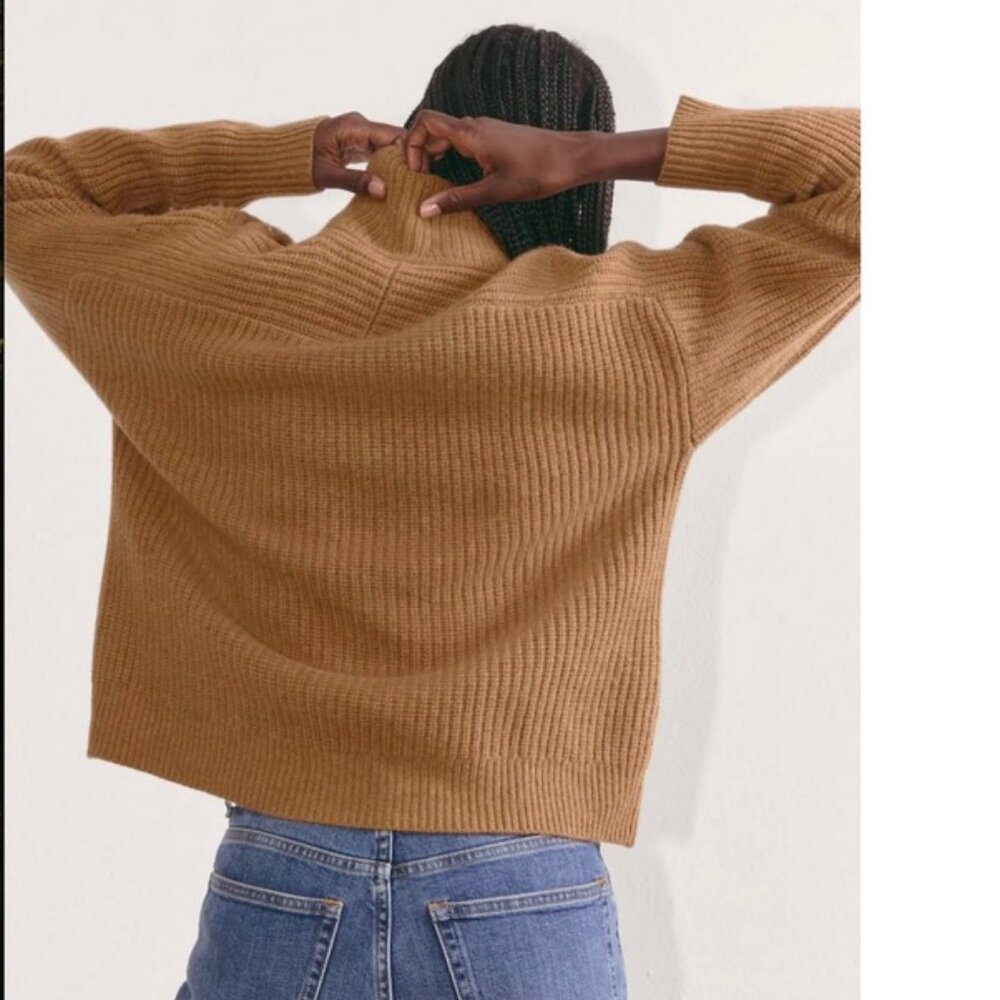 Everlane | The Half-Zip Sweater in Luxe Merino in the Color Deep Camel - Picture 3 of 9